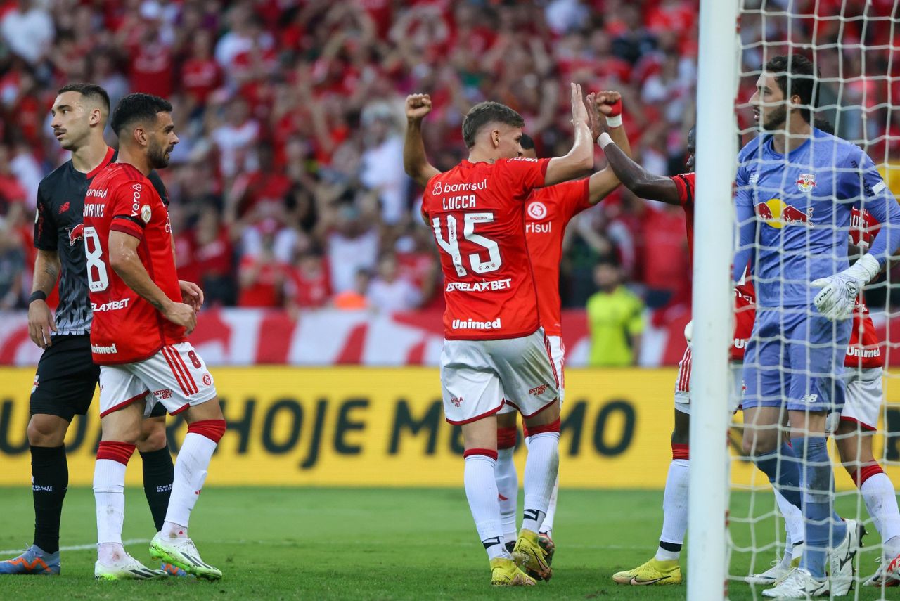Internacional venceu o Bragantino com gol de pênalti de Enner Valencia (Foto: Ricardo Duarte/SCI)