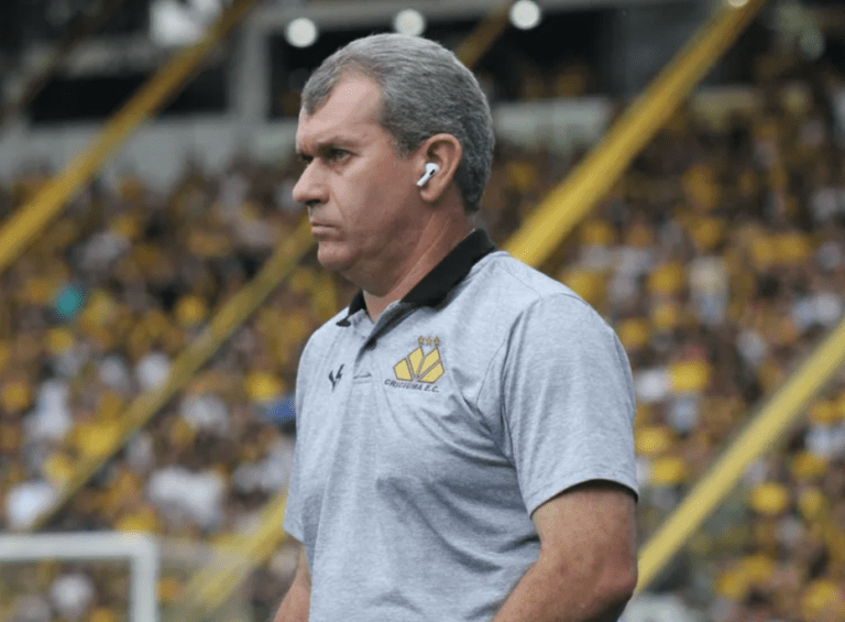 <p>Cláudio Tencati renovou com o Criciúma até o fim de 2024 Foto: Celso da Luz/Criciúma</p>