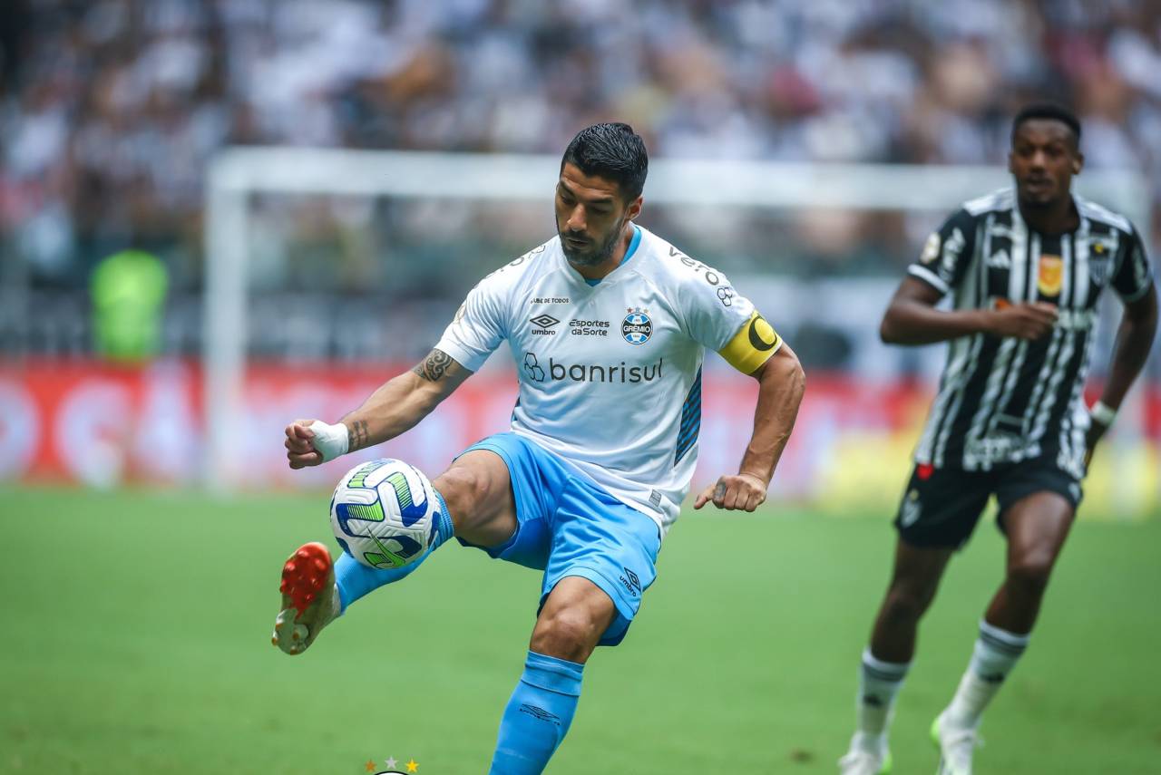 Luis Suárez não vai ficar no Grêmio