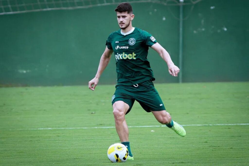 Hugo será reforço do Corinthians em 2024