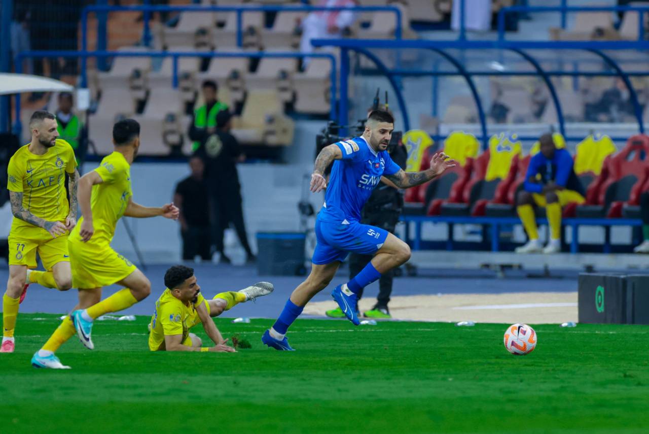 Al-Hilal venceu com dois gols de Mitrovic