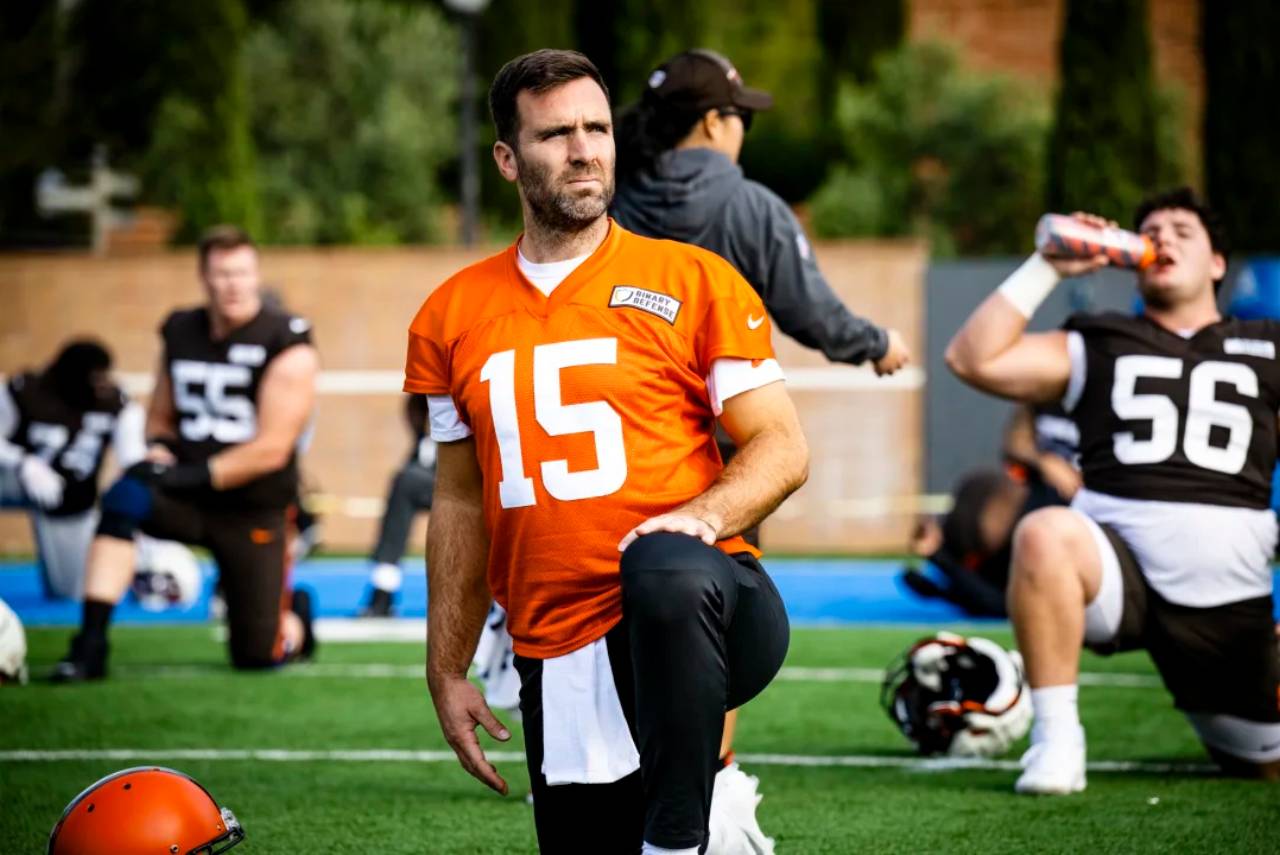 Joe Flacco será titular pelos Browns