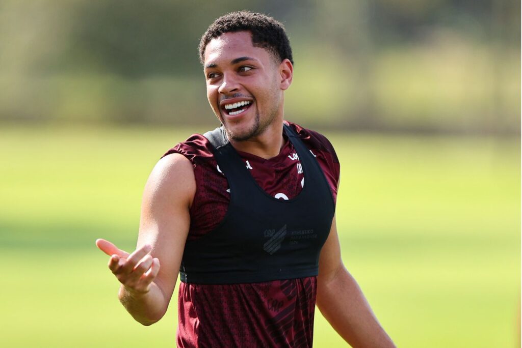 Vitor Roque, Athletico-PR