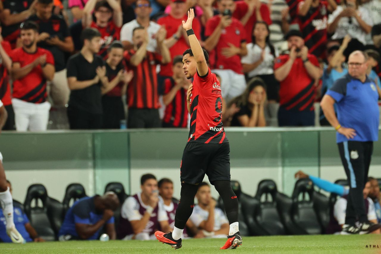 Vitor Roque