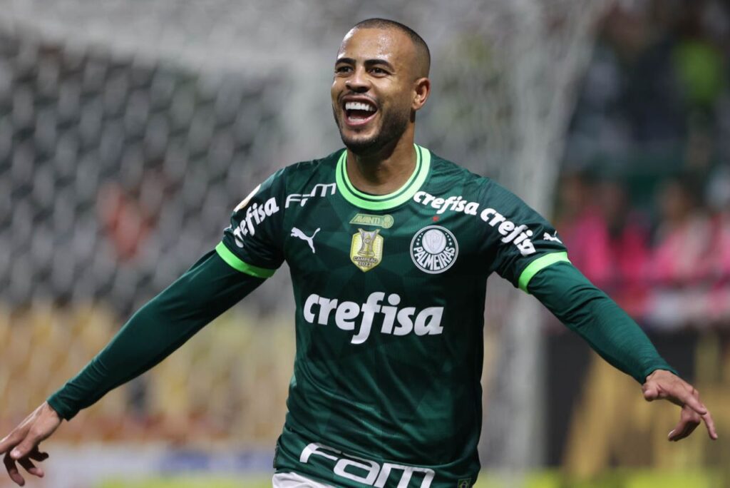 Lateral tem 57 jogos pelo Palmeiras no ano