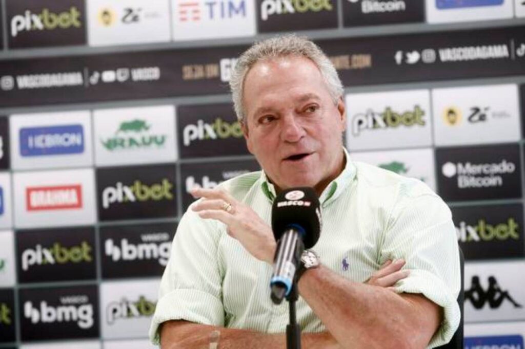 Abel Braga deixa o Vasco após saída de Paulo Bracks