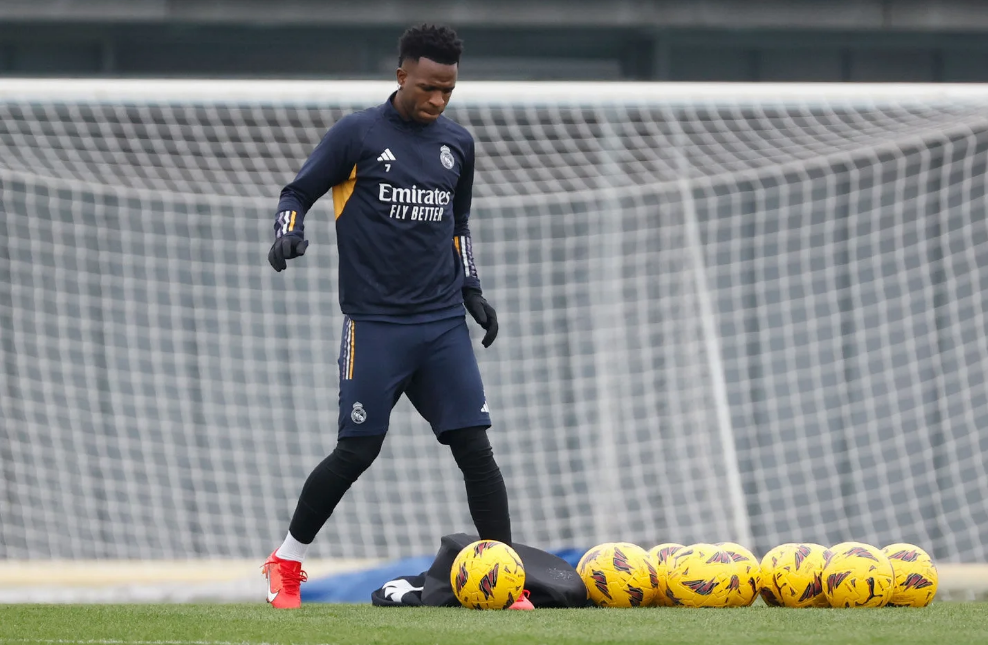 Vini Jr. volta a treinar com bola após lesão na perna esquerda Foto: Antonio Villalba/Real Madrid