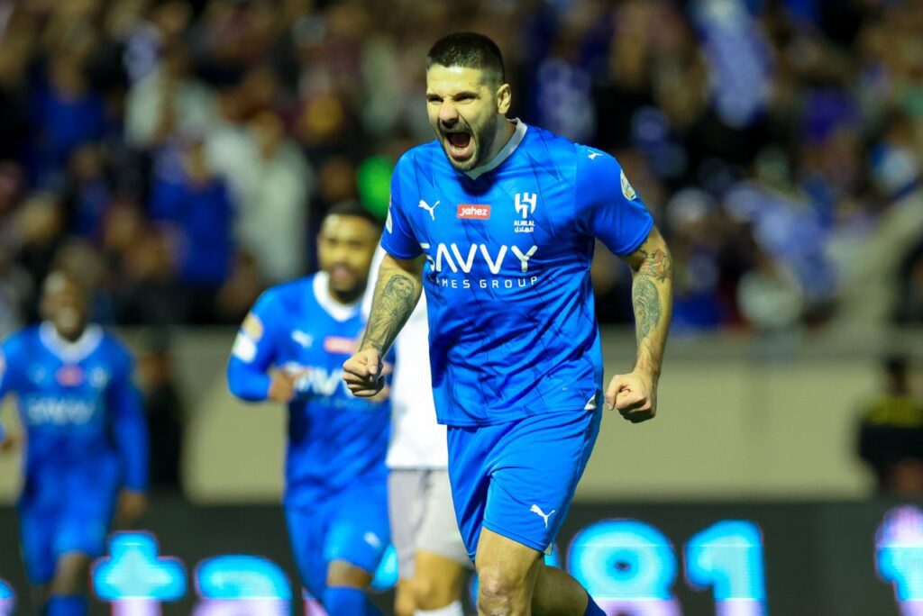 Mitrovic marcou mais um pelo Al-Hilal