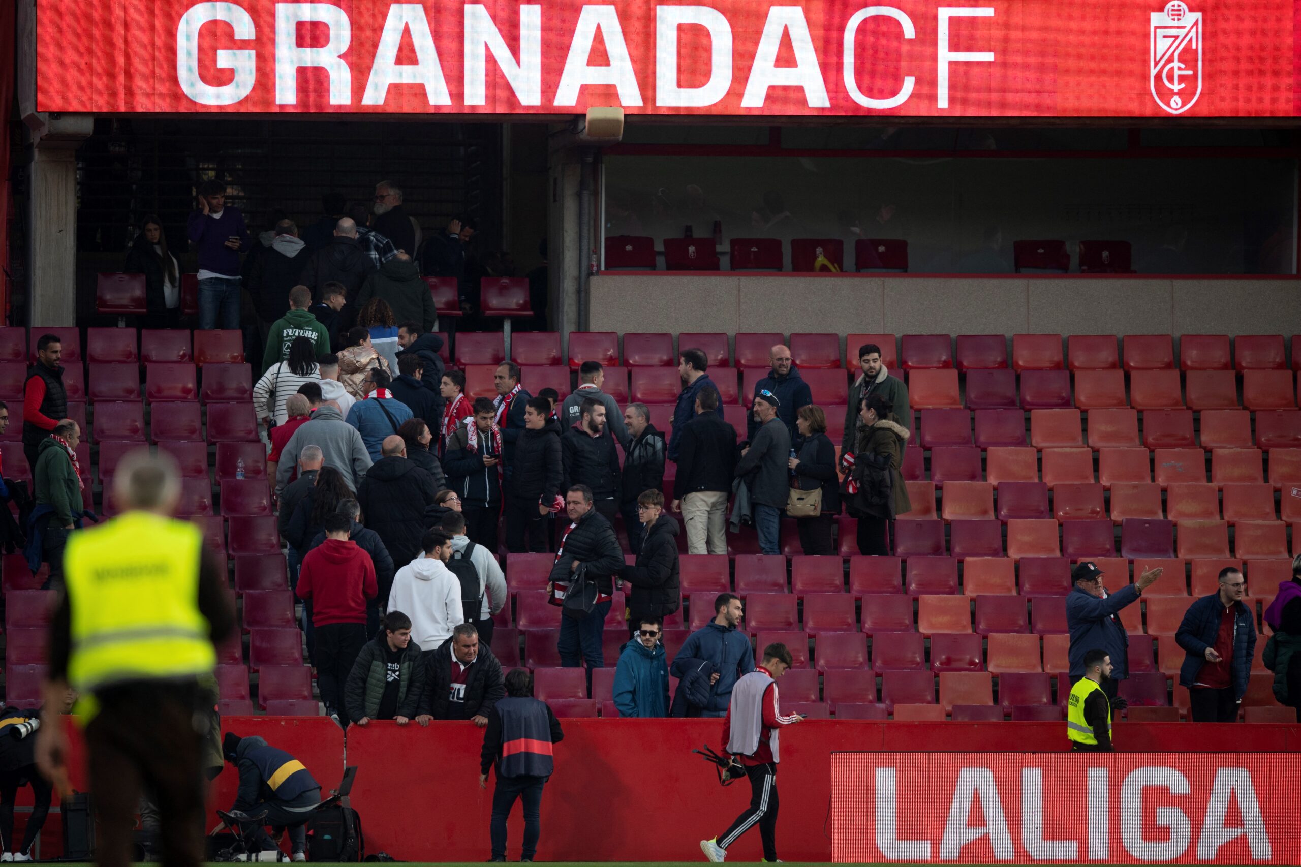 Jogo entre Granada e Athletic Bilbao é suspenso por morte de torcedor Foto: JORGE GUERRERO / AFP