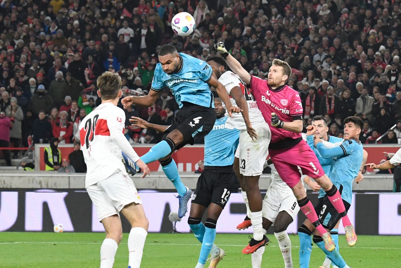 Bayer Leverkusen manteve liderança na Bundesliga após empate contra Stuttgart (Foto: Thomas Kienzle/AFP)
