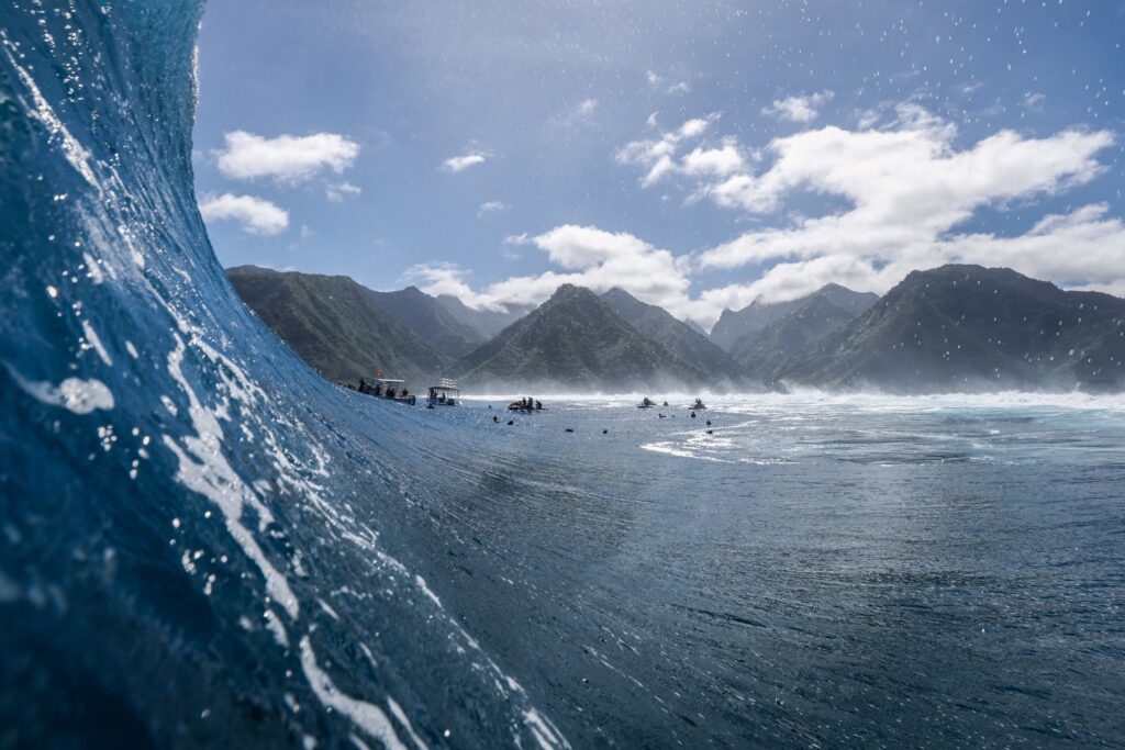 Competição de surfe dos Jogos Olímpicos pode acontecer em Teahupo'o, afirma presidente polinésio Foto: Ben Thouard / AFP