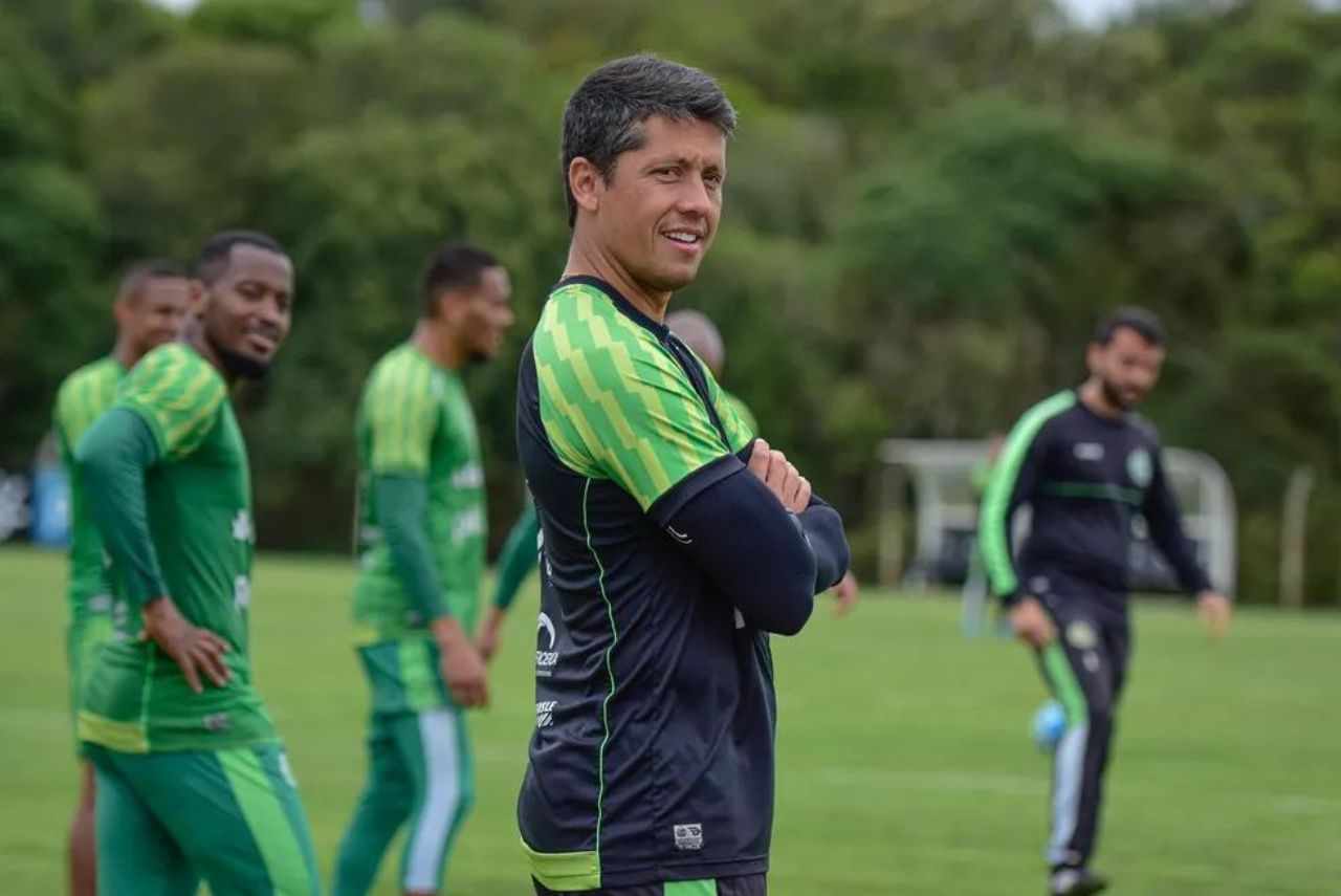 Thiago Carpini, do Juventude, está na mira do Santos para 2024