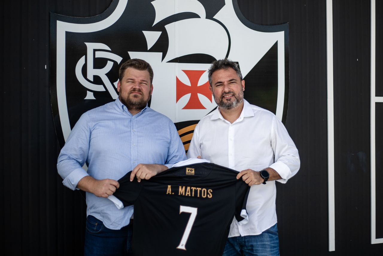 Lúcio Barbosa, CEO do Vasco SAF, ao lado de Mattos
