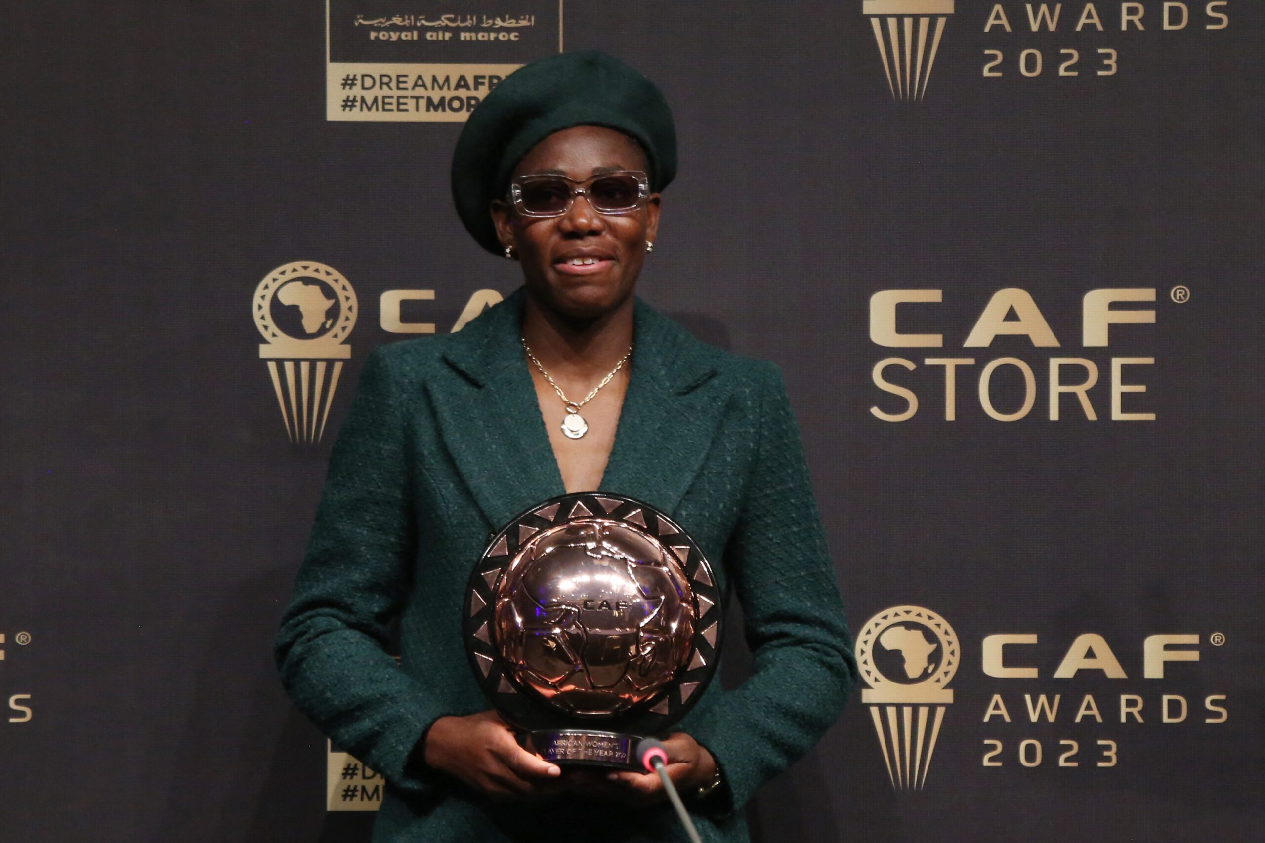 Nigeriana Asisat Oshoala é eleita a melhor jogadora africana de 2023 Foto: STR/AFP
