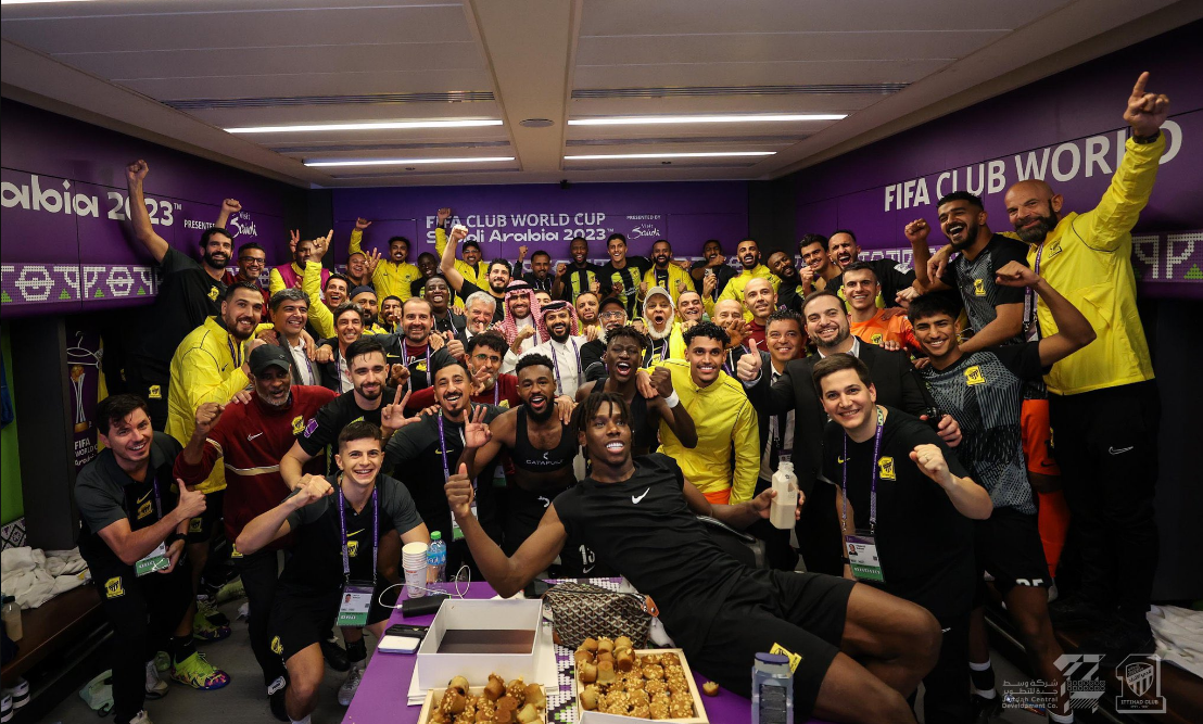 Al-Ittihad faz festa no vestiário após vitória no Mundial de Clubes Foto: Al-Ittihad/X