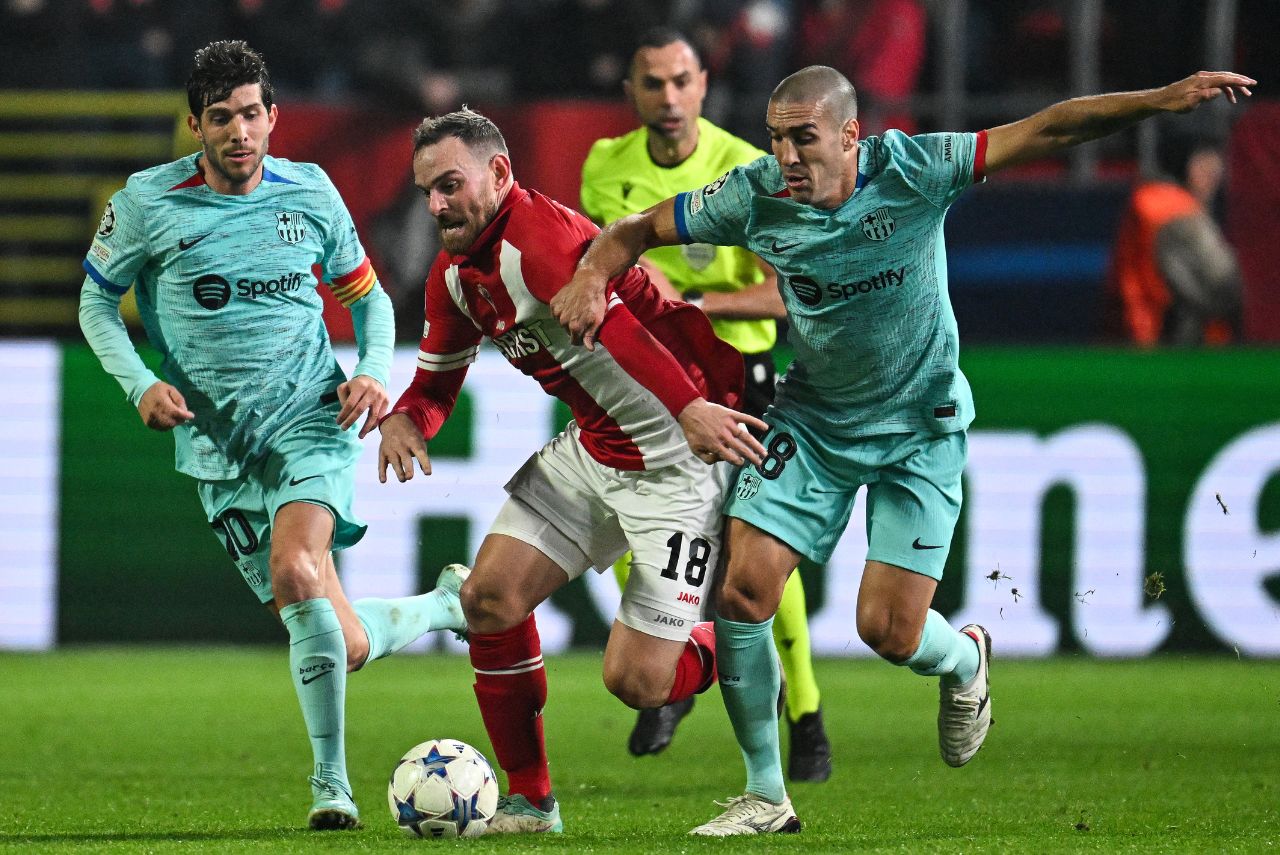 Barcelona sofre gol no fim e perde na Bélgica