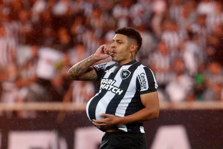 <p>Luís Henrique marcou seis gols em sua segunda passagem pelo Botafogo (Foto: Vítor Silva/BFR)</p>
