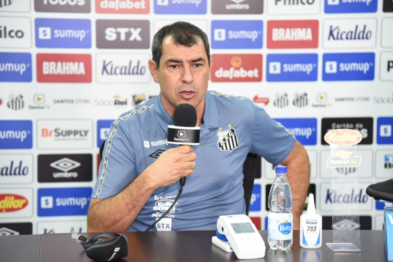 Fábio Carille durante passagem pelo Santos em 2021 (Foto: Ivan Storti/SFC)