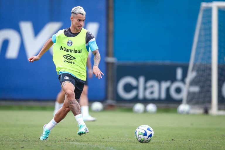 <p>Ferreirinha tem tido pouco espaço no Grêmio e pode pintar no São Paulo na próxima temporada. Foto: Lucas Uebel/Grêmio</p>
