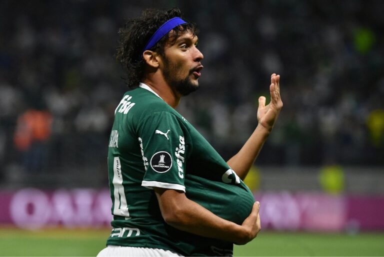 <p>Scarpa é desejo de Tite no Flamengo. Foto: Nelson Almeida / AFP</p>