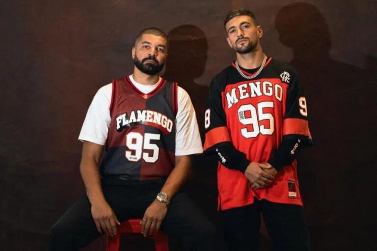 <p>Olivinha e Arrascaeta estrelaram campanha de lançamento das jerseys (Foto: CRF/Divulgação)</p>