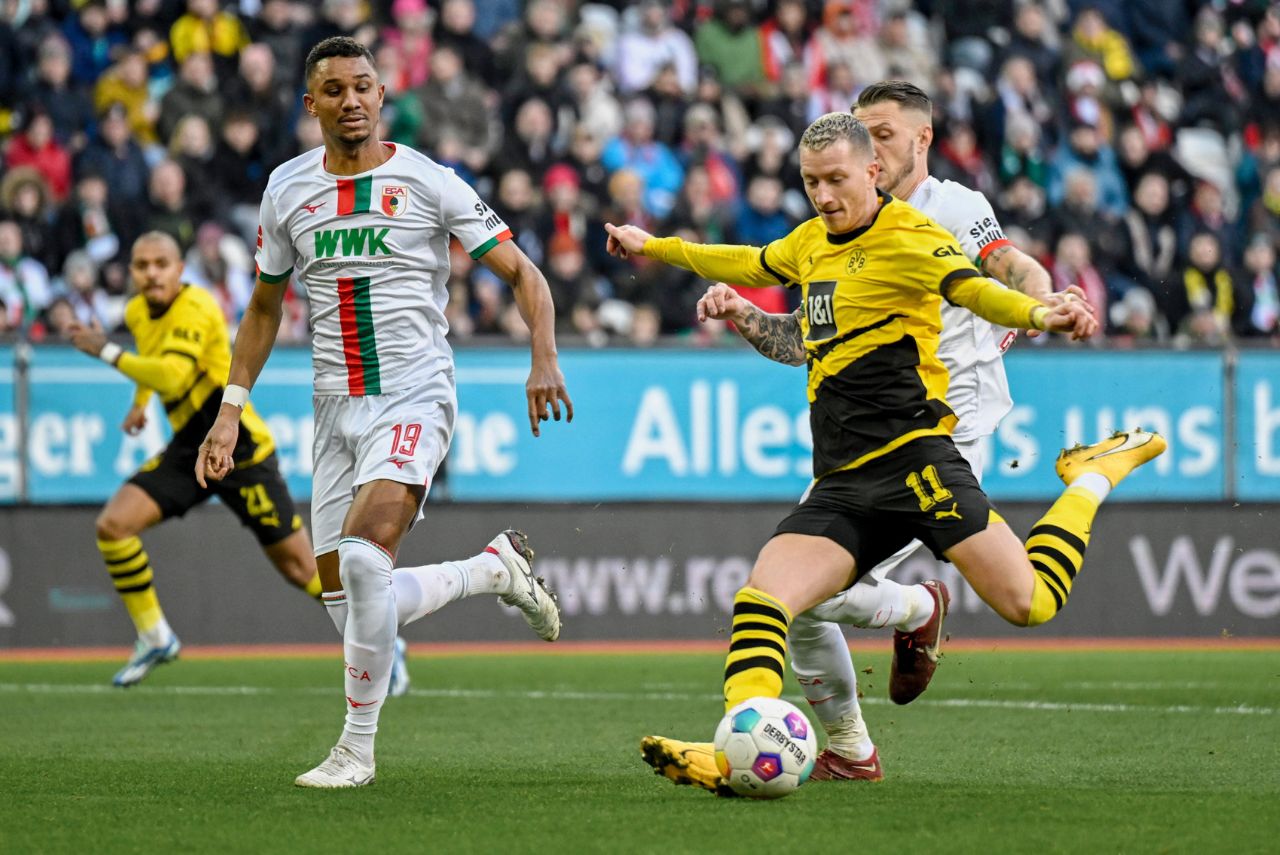 Borussia Dortmund segue longe de luta pelo título