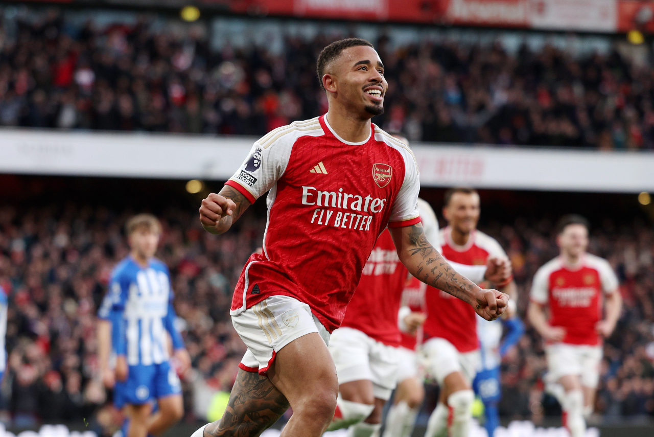 Gabriel Jesus comemora gol pelo Arsenal