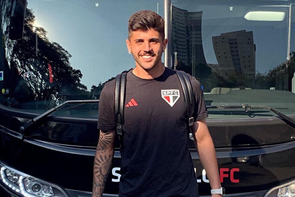 Lucas Beraldo se tornou zagueiro mais caro da história do futebol brasileiro (Foto: X/Reprodução)