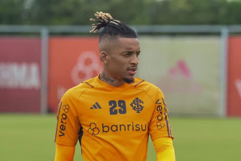 Dalbert caminha para acerto de duas temporadas com o São Paulo (Foto: Divulgação)
