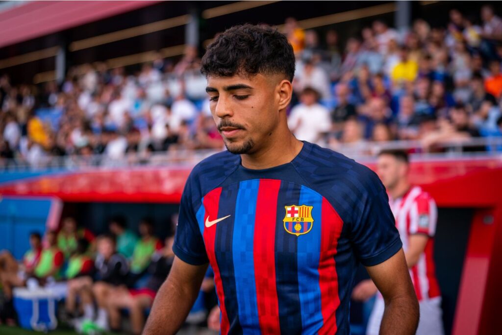 Defensor atuando pelo Barcelona