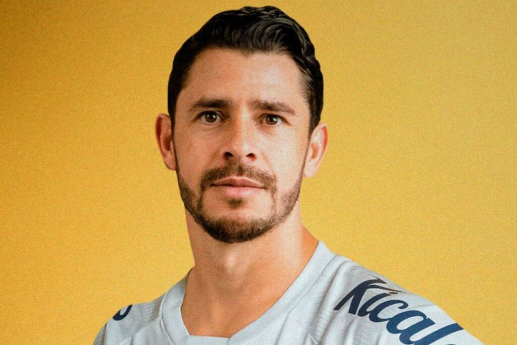 Meia é mais um reforço do Santos para 2024