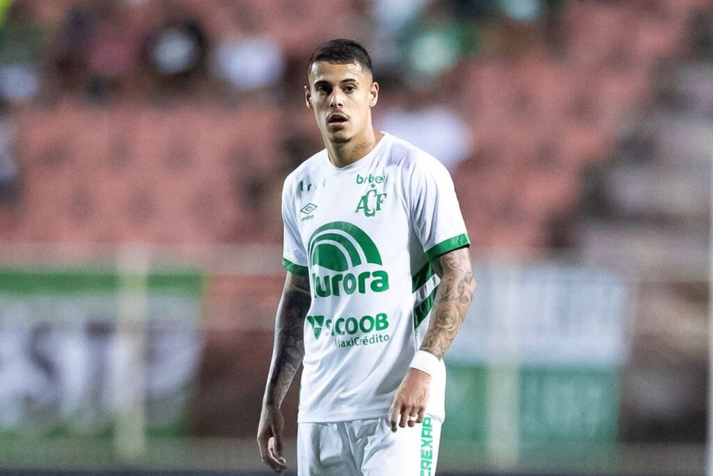 Lucas Freitas é alvo do Grêmio