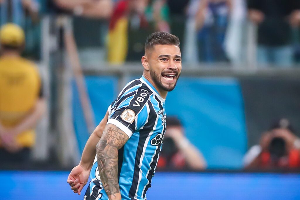 João Pedro - Grêmio