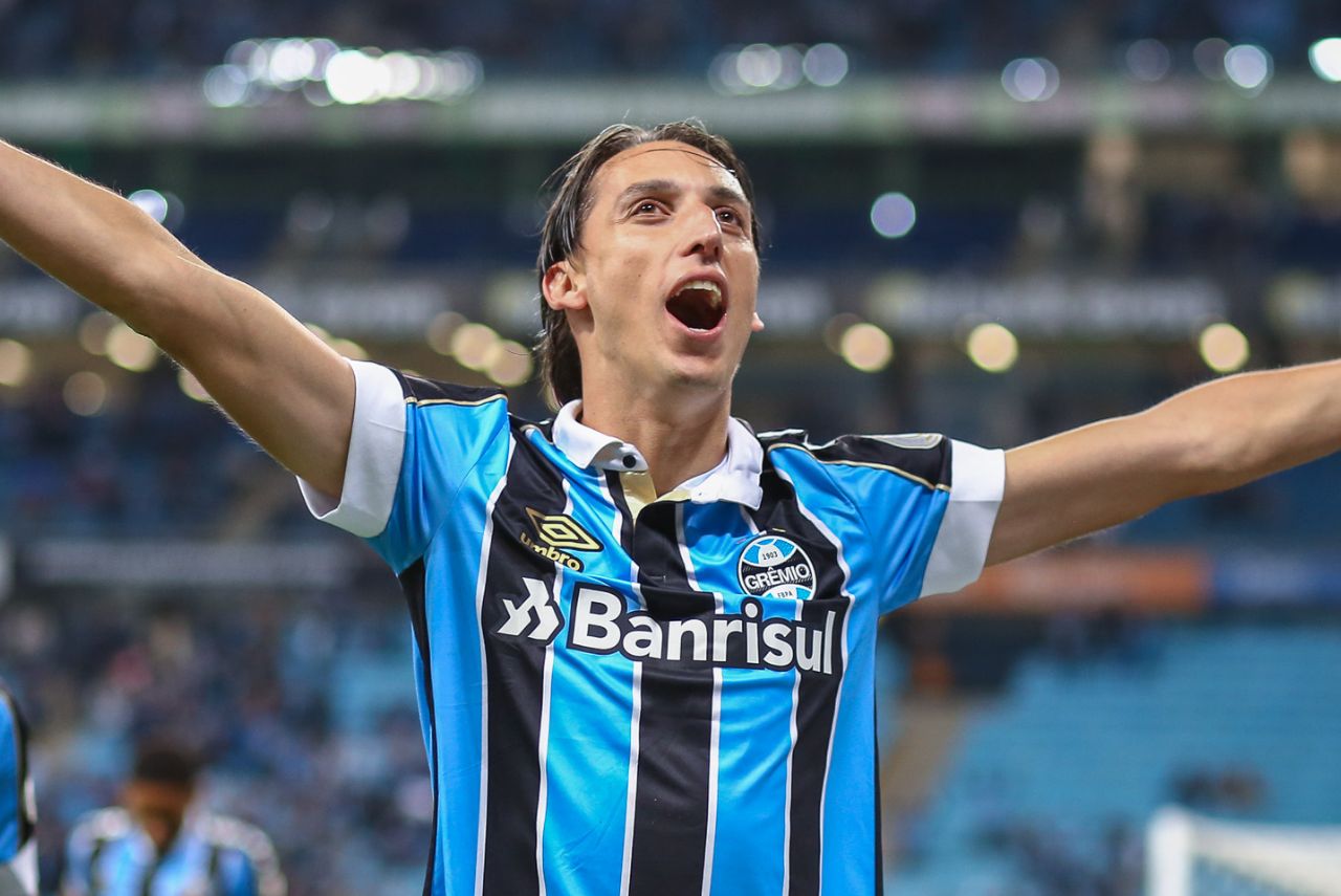 Defensor tem 384 jogos pelo Grêmio