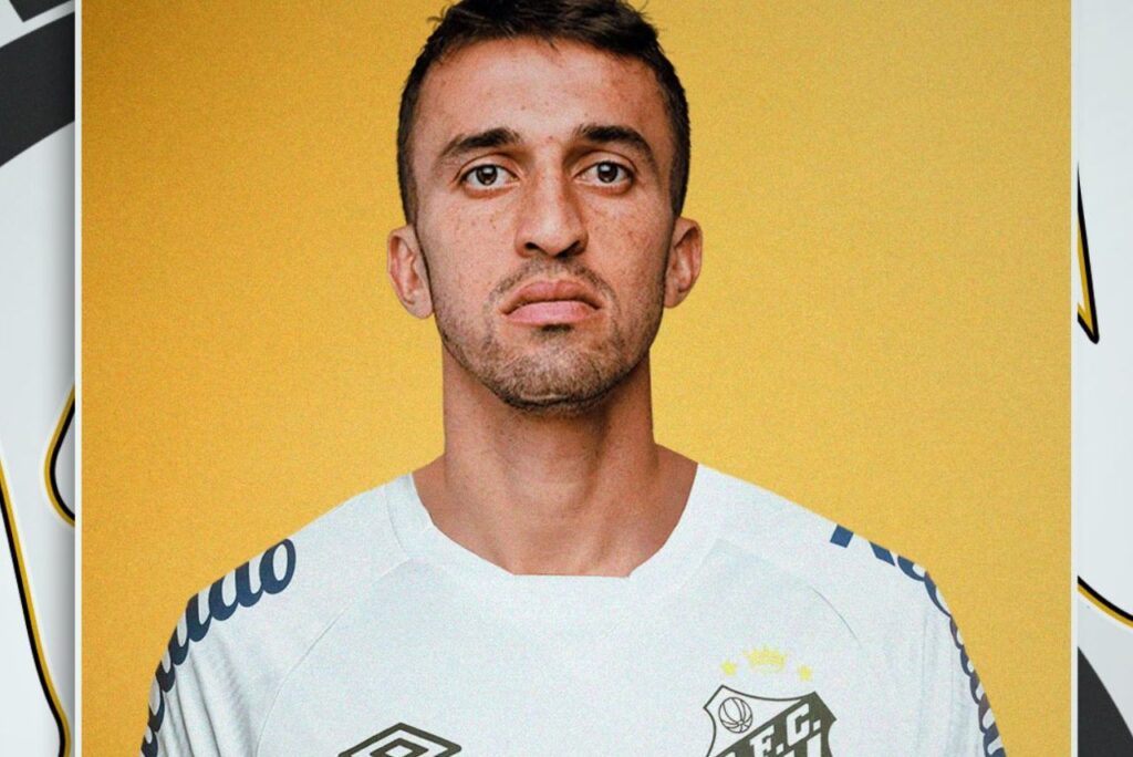Meia é mais um reforço do Santos