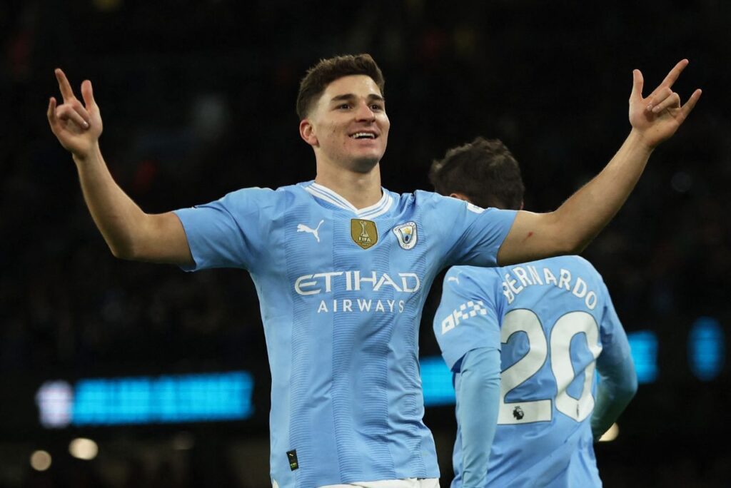 Argentino comemora mais um gol pelo Manchester City