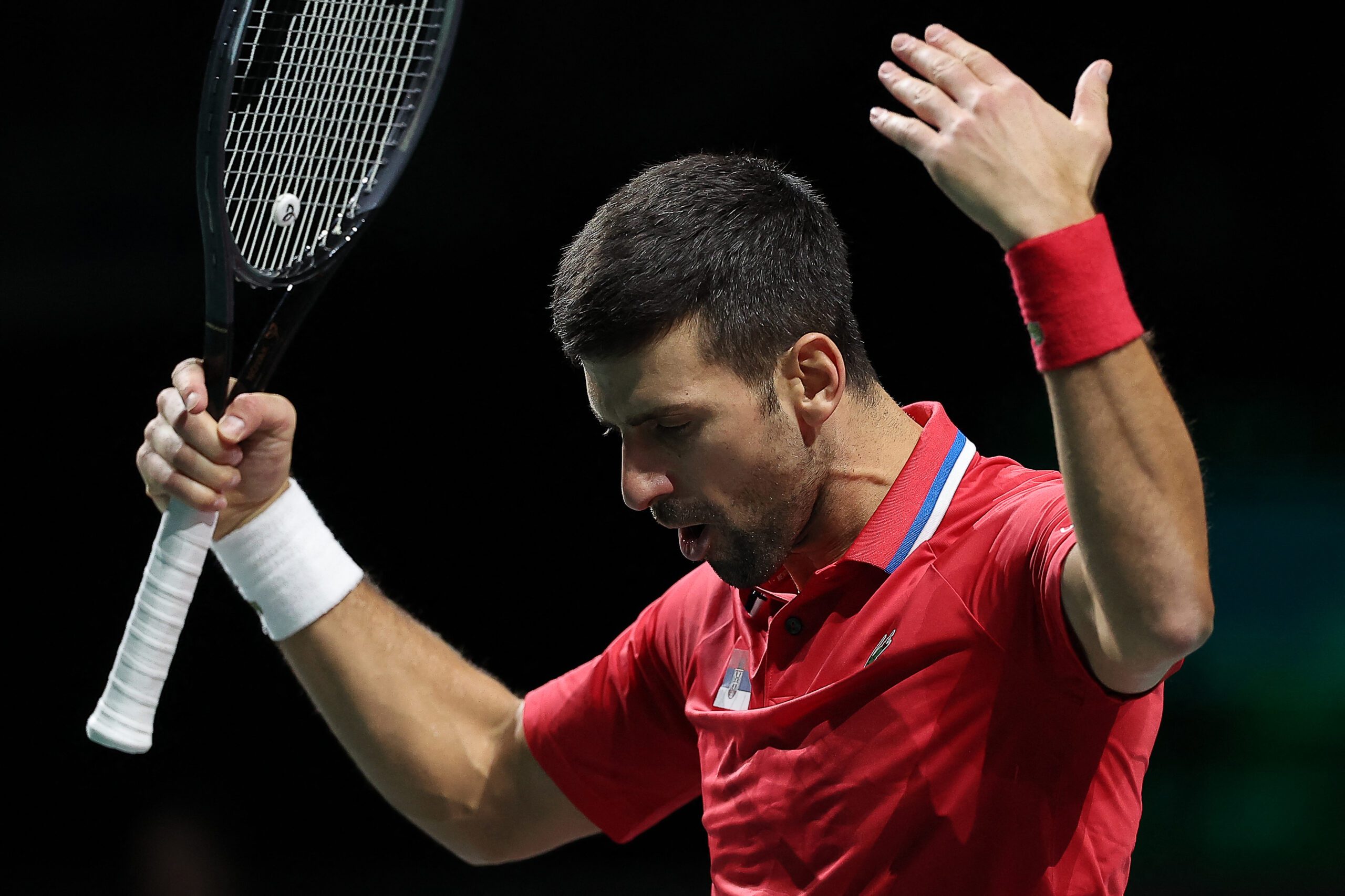 Djokovic estreia com vitórias na United Cup Foto: LLUIS GENE/AFP