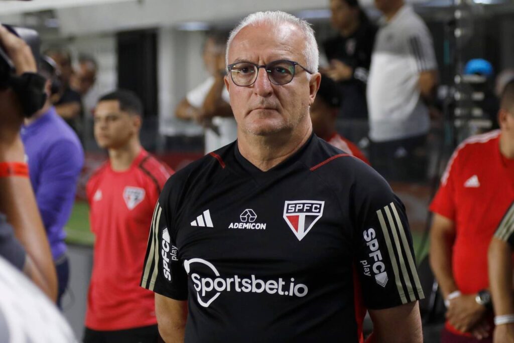 Ednaldo Rodrigues vai tentar a contratação de Dorival Júnior que tem contrato com o São Paulo. Foto: Rubens Chiri/Saopaulofc.net
