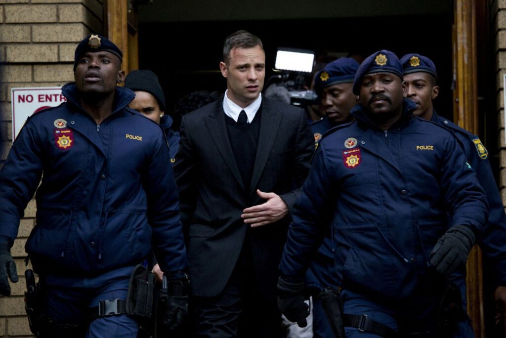 Sul-africano Oscar Pistorius durante julgamento em 2016 (Foto: Karel Prinsloo/AFP)