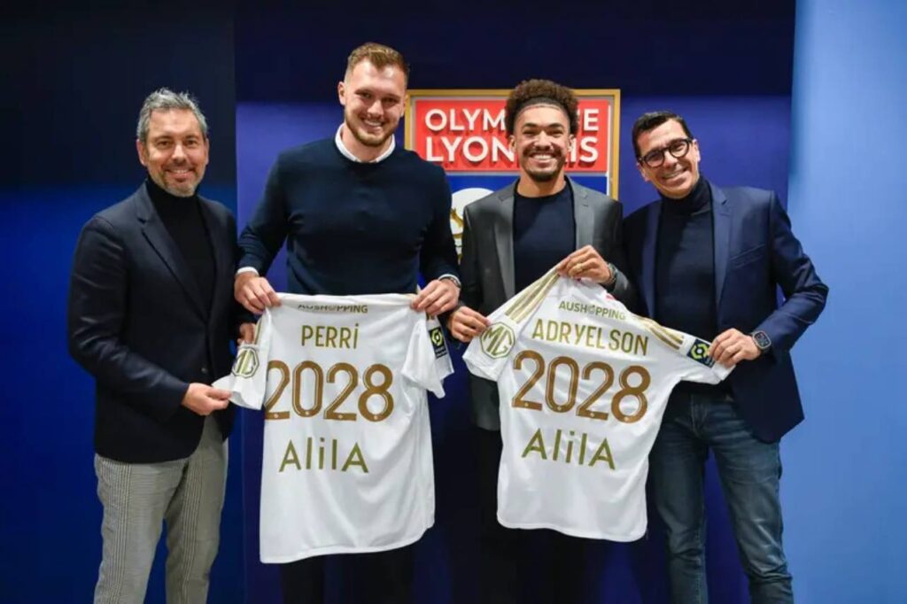 Lucas Perri e Adryelson selaram acordo até 2028. Foto: Divulgação/Lyon