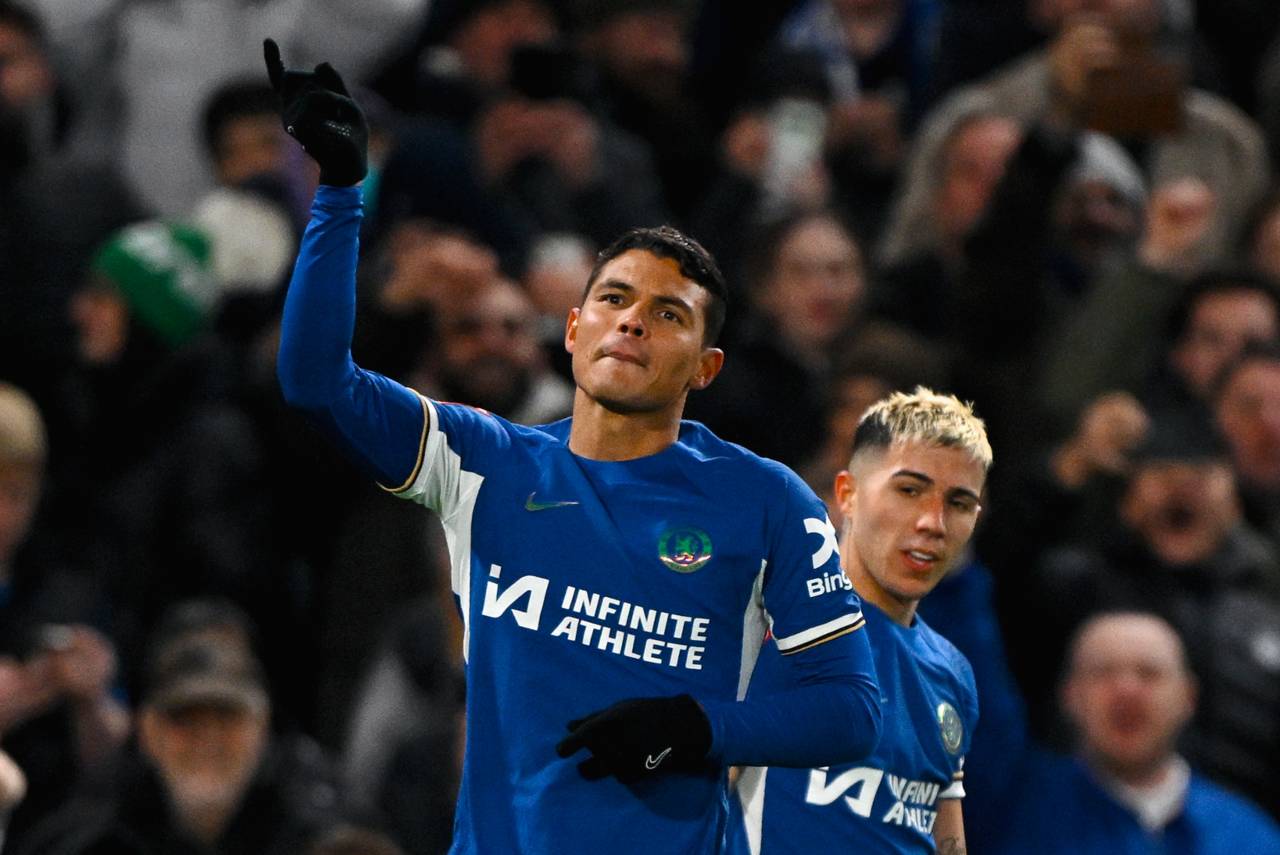 Thiago Silva marcou um dos gols da vitória do Chelsea sobre o Preston. Foto: Reprodução/X