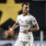 Lucas Braga fez 199 jogos pelo Santos desde 2019 (Foto: X/Reprodução)