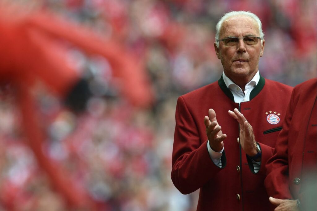 Franz Beckenbauer morreu enquanto dormia nesta madrugada, segundo a família (Foto: Christof Stache/AFP)