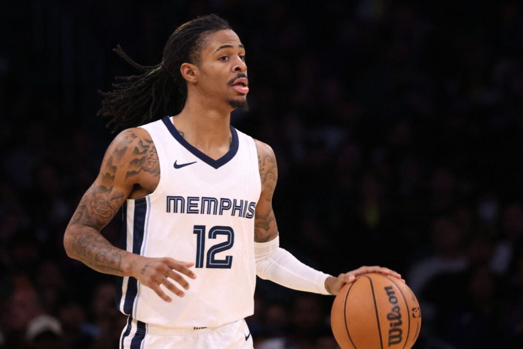 Ja Morant em partida contra os Lakers