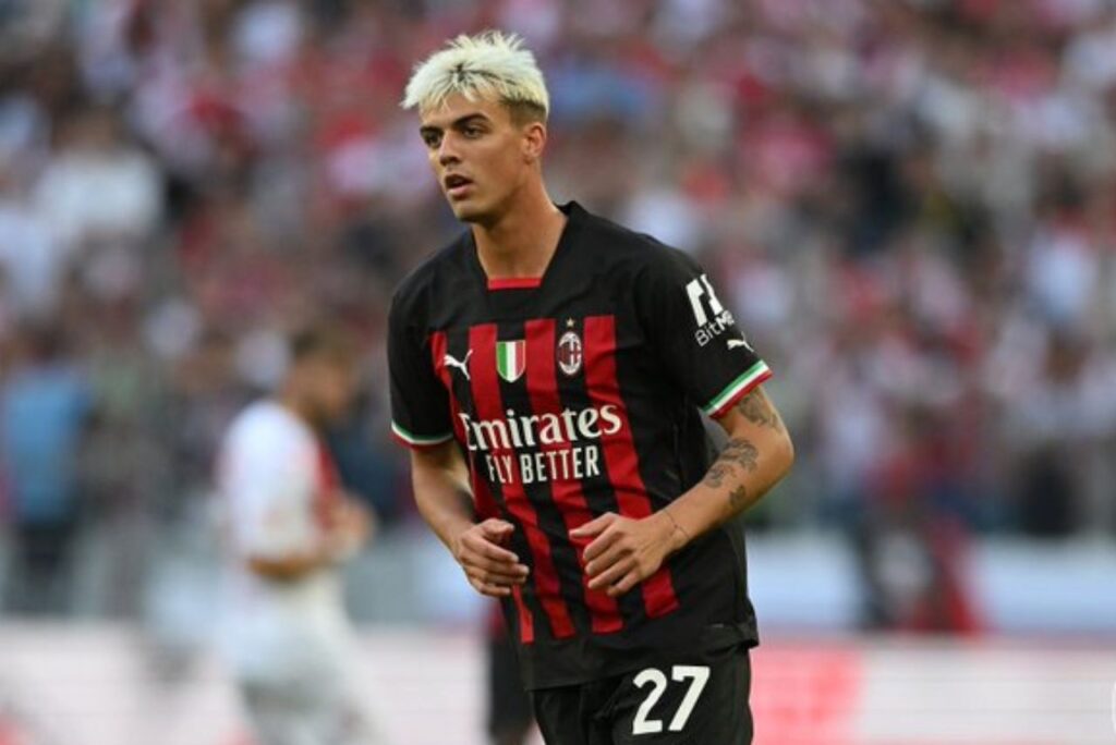 Daniel Maldini com a camisa do Milan