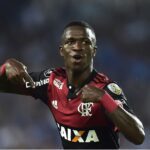 Venda de Vinícius Júnior ao Real Madrid foi negócio mais rentável do Flamengo no período (Foto: Rodrigo Buendia/AFP)