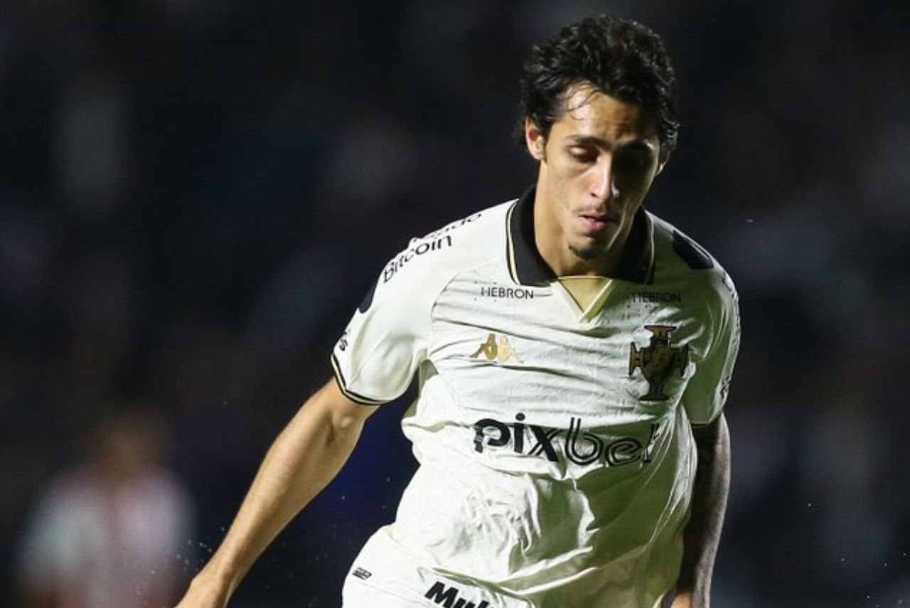 Marlon Gomes em ação pelo Vasco