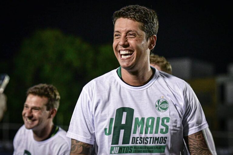 <p>Thiago Carpini foi oficializado no São Paulo nesta quinta-feira (11). Foto:Gabriel Tadiotto/ECJuventude</p>