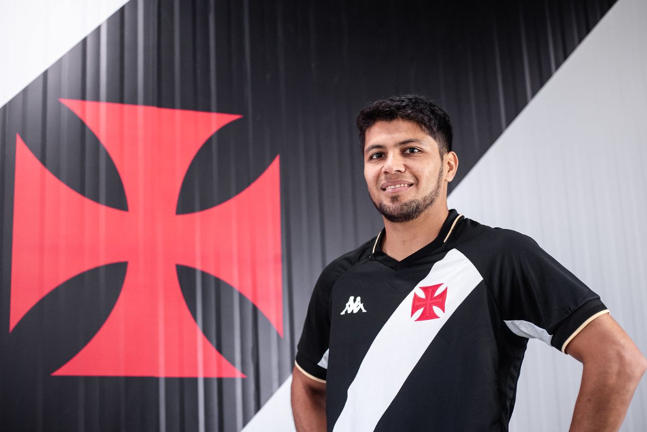 Novo defensor do Vasco da Gama