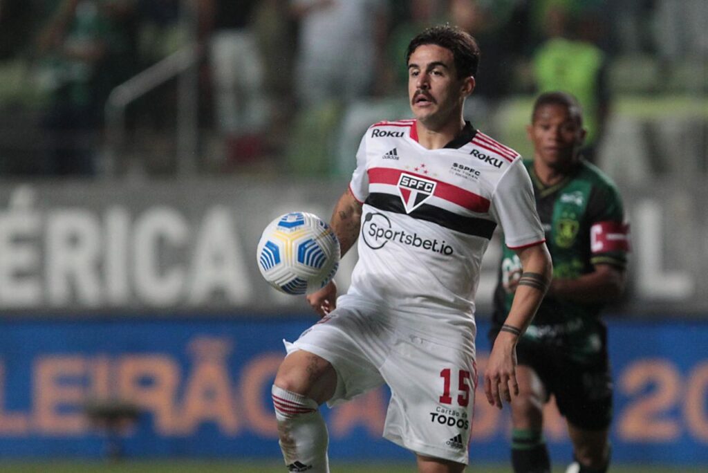 Gabriel Neves deixa o São Paulo para reforçar o Independiente (Foto: Rubens Chiri/SPFC)